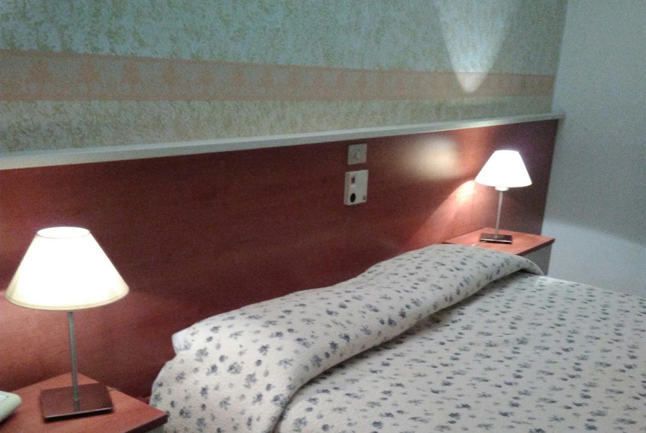 Hotel Elena Верона Экстерьер фото